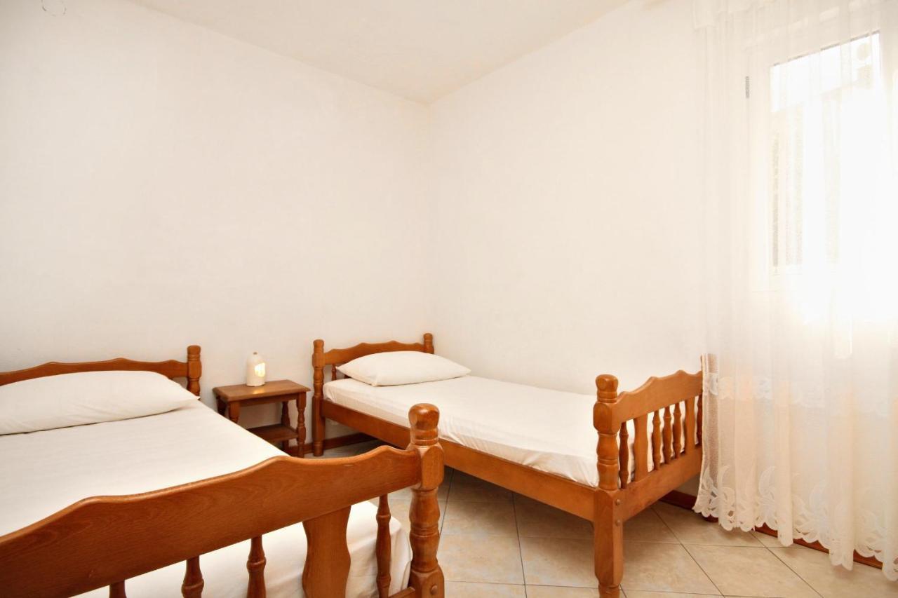 Apartments By The Sea Rukavac, Vis - 2478 Rukavac  Ngoại thất bức ảnh