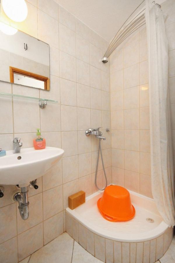 Apartments By The Sea Rukavac, Vis - 2478 Rukavac  Ngoại thất bức ảnh