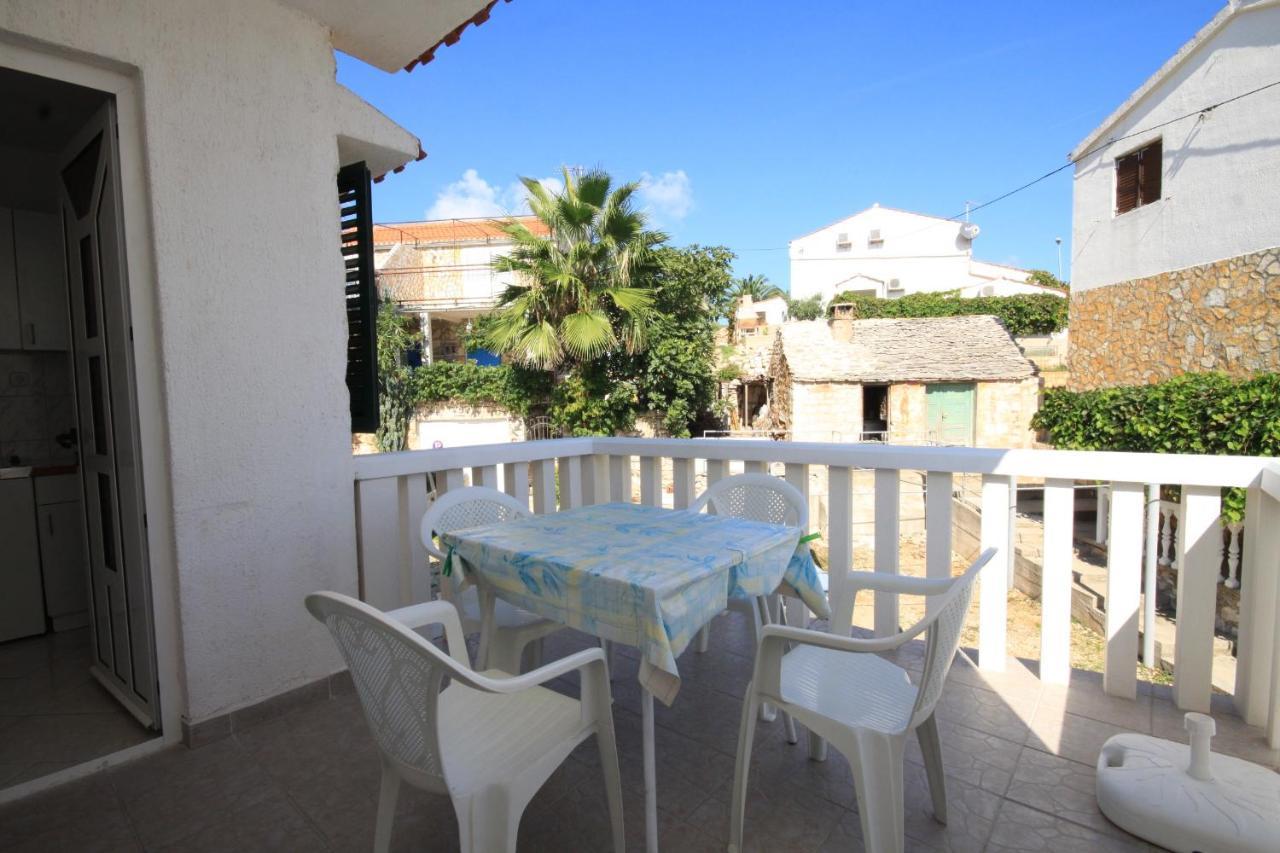 Apartments By The Sea Rukavac, Vis - 2478 Rukavac  Ngoại thất bức ảnh