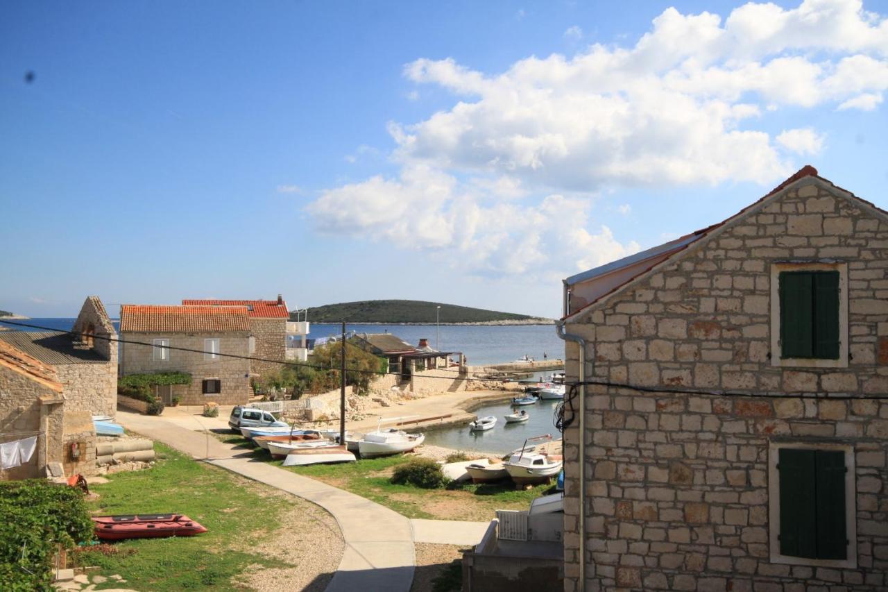 Apartments By The Sea Rukavac, Vis - 2478 Rukavac  Ngoại thất bức ảnh